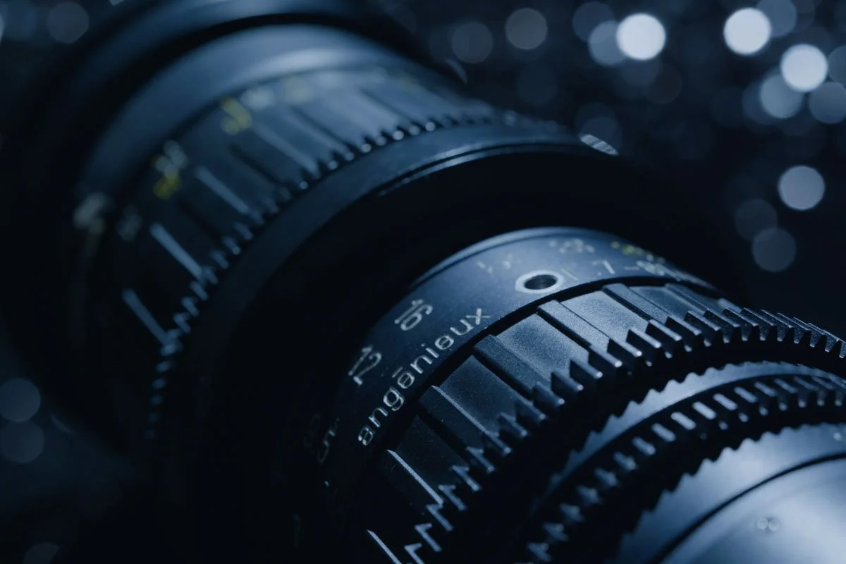 Zoom Angénieux 7-81mm HR — Camescoop